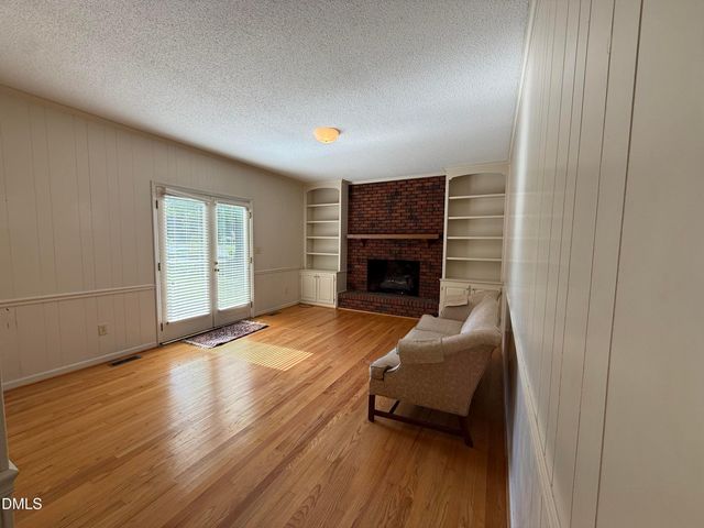 907 Chestnut Drive, Smithfield, NC 27577