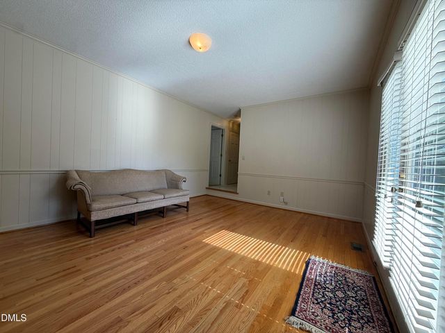 907 Chestnut Drive, Smithfield, NC 27577