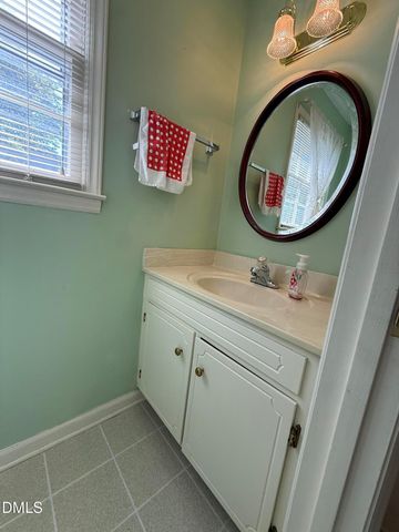 907 Chestnut Drive, Smithfield, NC 27577