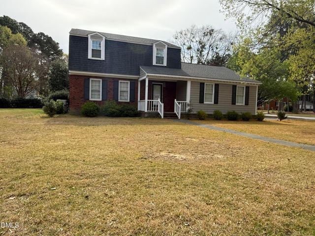907 Chestnut Drive, Smithfield, NC 27577