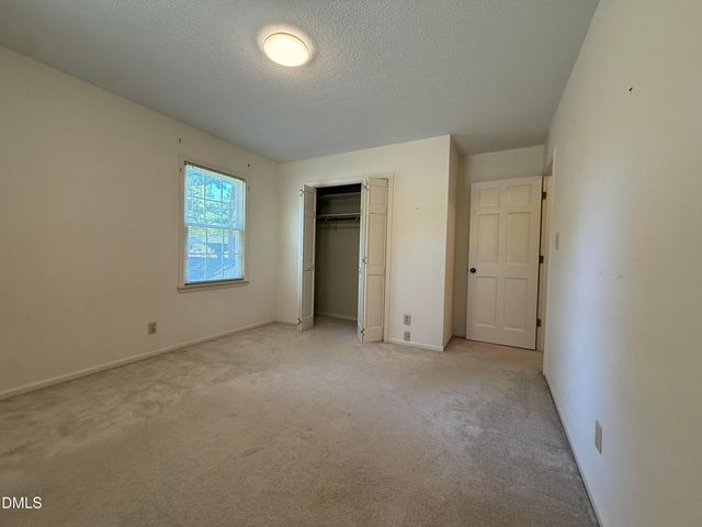 907 Chestnut Drive, Smithfield, NC 27577