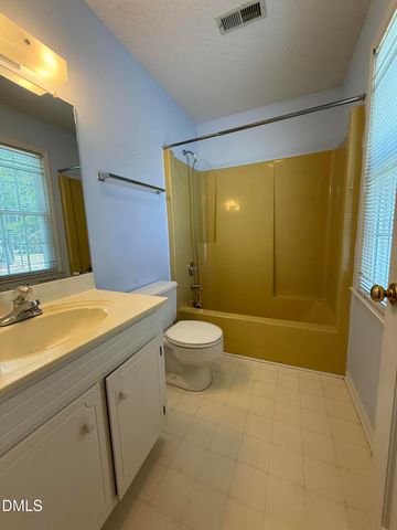 907 Chestnut Drive, Smithfield, NC 27577