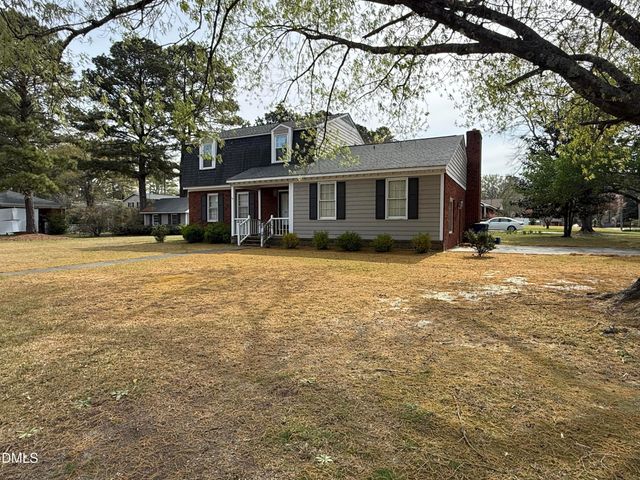 907 Chestnut Drive, Smithfield, NC 27577