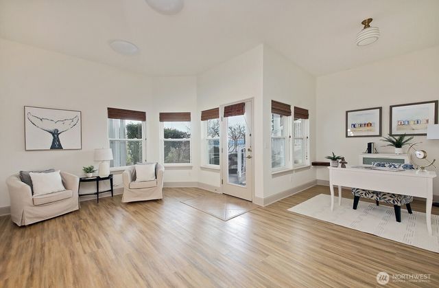 4694 Wrightsman Place, Clinton, WA 98236