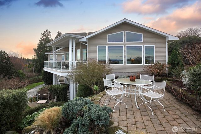 4694 Wrightsman Place, Clinton, WA 98236