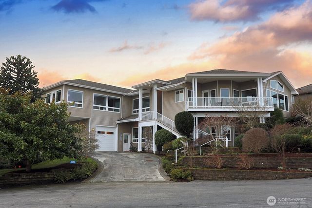 4694 Wrightsman Place, Clinton, WA 98236