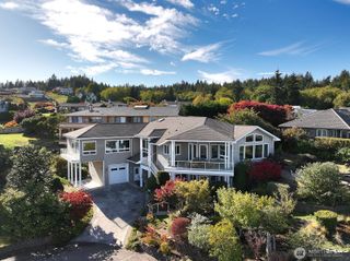 4694 Wrightsman Place, Clinton, WA 98236