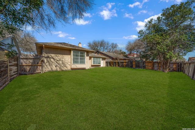 8120 Forest Dawn, Live Oak, TX 78233