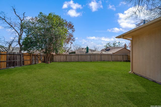 8120 Forest Dawn, Live Oak, TX 78233