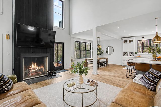 77 Two Ponds Road, Warren, VT 05674