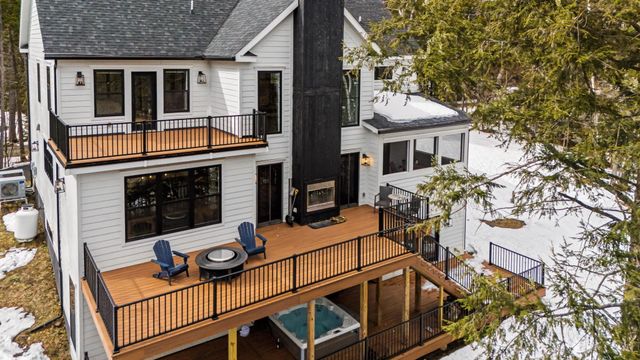 77 Two Ponds Road, Warren, VT 05674