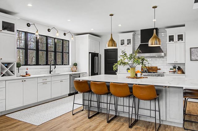 77 Two Ponds Road, Warren, VT 05674