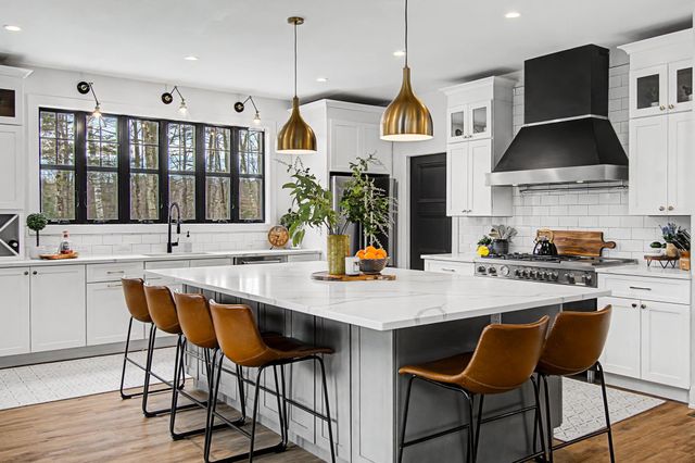 77 Two Ponds Road, Warren, VT 05674