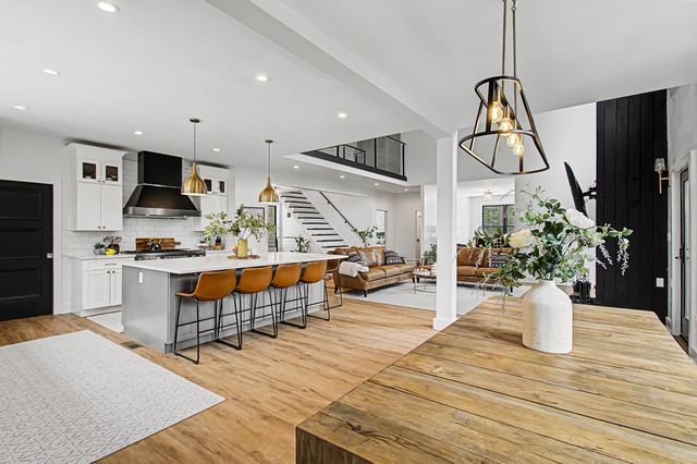 77 Two Ponds Road, Warren, VT 05674