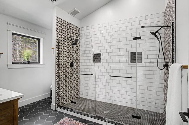 77 Two Ponds Road, Warren, VT 05674