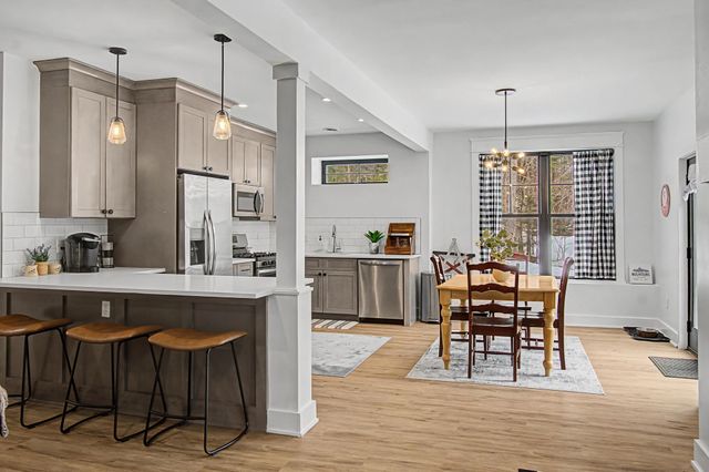 77 Two Ponds Road, Warren, VT 05674