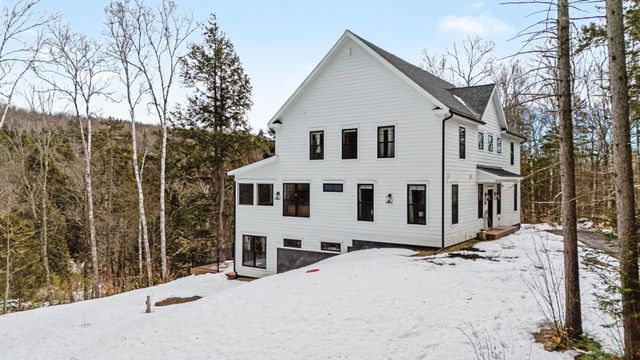 77 Two Ponds Road, Warren, VT 05674