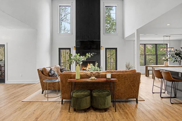 77 Two Ponds Road, Warren, VT 05674