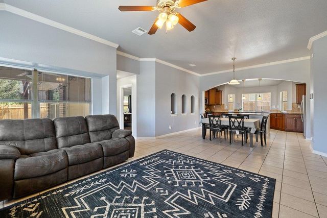 212 Lismore ST, Hutto, TX 78634