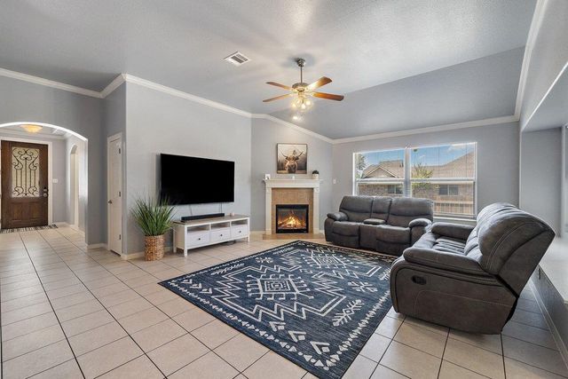 212 Lismore ST, Hutto, TX 78634