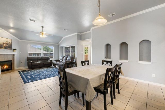 212 Lismore ST, Hutto, TX 78634