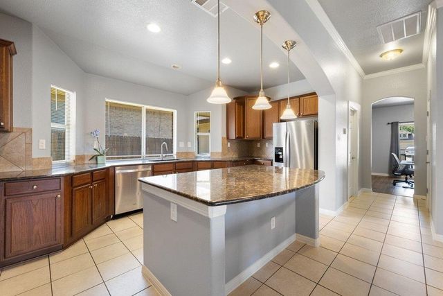212 Lismore ST, Hutto, TX 78634