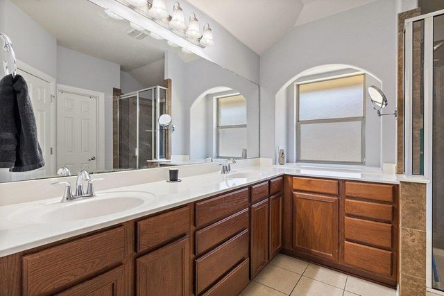 212 Lismore ST, Hutto, TX 78634