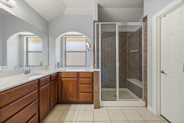 212 Lismore ST, Hutto, TX 78634