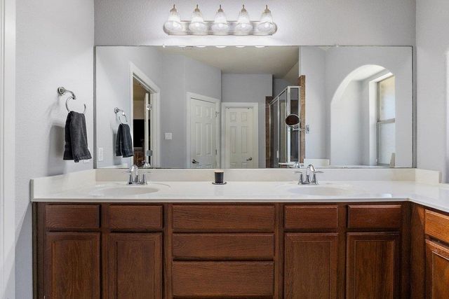 212 Lismore ST, Hutto, TX 78634