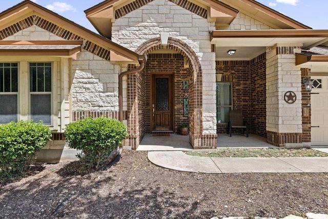 212 Lismore ST, Hutto, TX 78634