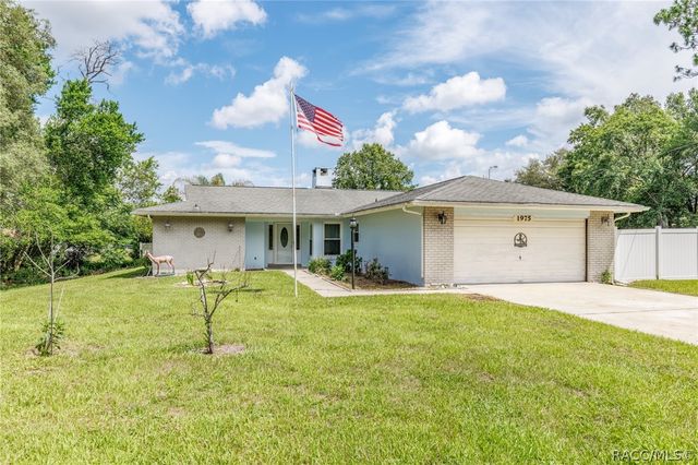 1975 W Belgrade Drive, Dunnellon, FL 34434