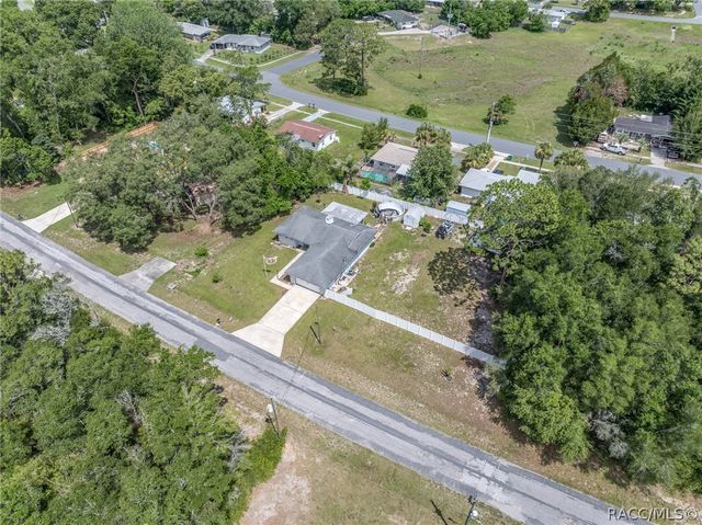 1975 W Belgrade Drive, Dunnellon, FL 34434