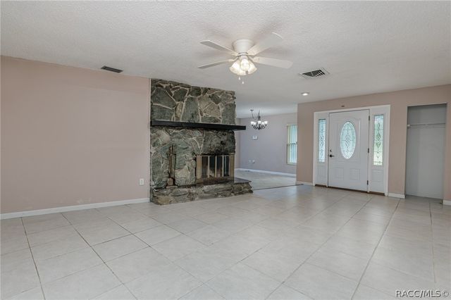 1975 W Belgrade Drive, Dunnellon, FL 34434