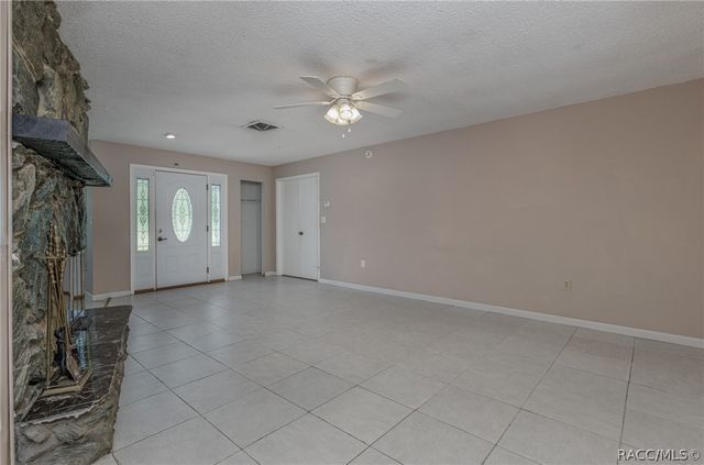 1975 W Belgrade Drive, Dunnellon, FL 34434