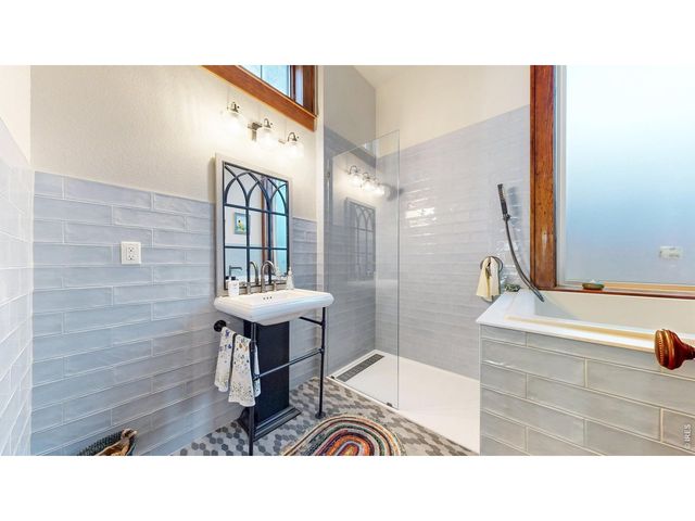 809 Charlotte St, Johnstown, CO 80534
