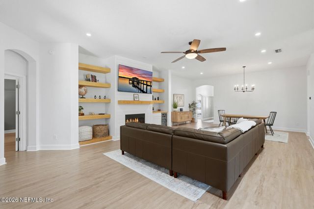 1013 WELAKA Way, St. Johns, FL 32092