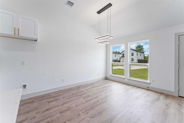 9001 Nyssa Street A, Houston, TX 77078