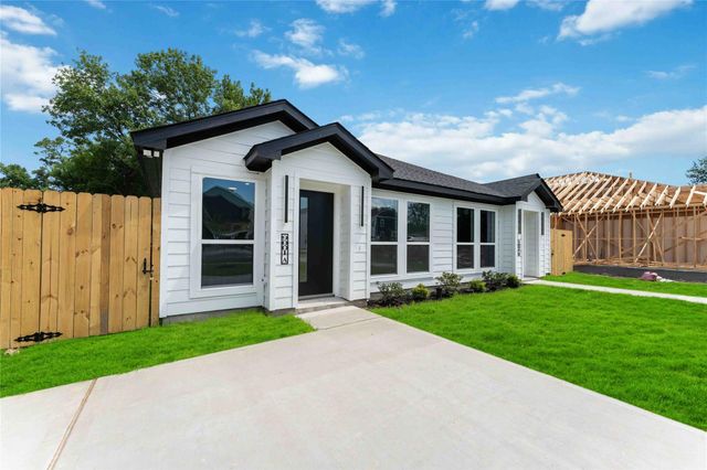 9001 Nyssa Street A, Houston, TX 77078