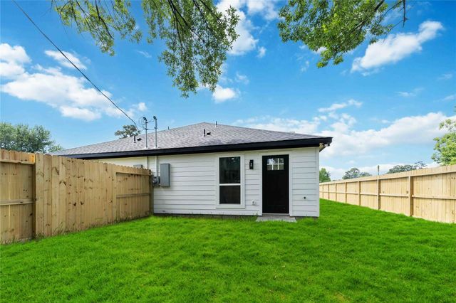 9001 Nyssa Street A, Houston, TX 77078