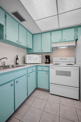 841 PATRICIA AVENUE 306, Dunedin, FL 34698