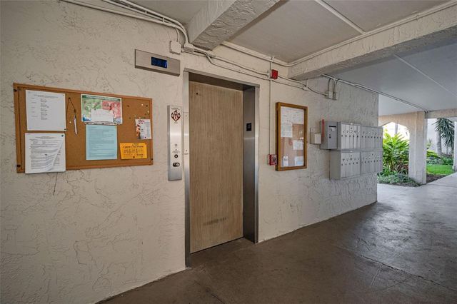 841 PATRICIA AVENUE 306, Dunedin, FL 34698