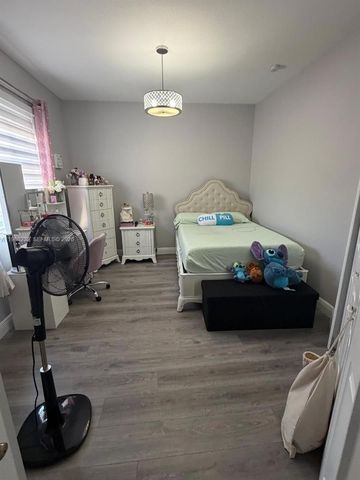 10837 SW 242nd St, Homestead, FL 33032