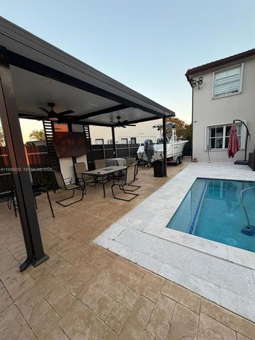 10837 SW 242nd St, Homestead, FL 33032