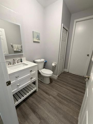 10837 SW 242nd St, Homestead, FL 33032