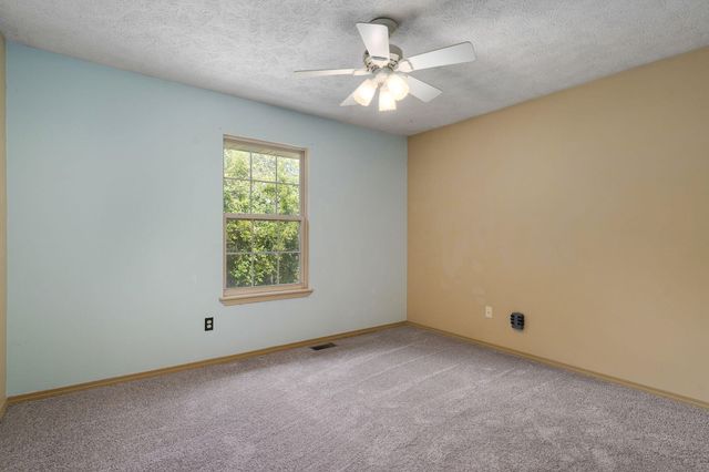 394 Jace Road, Billings, MO 65610