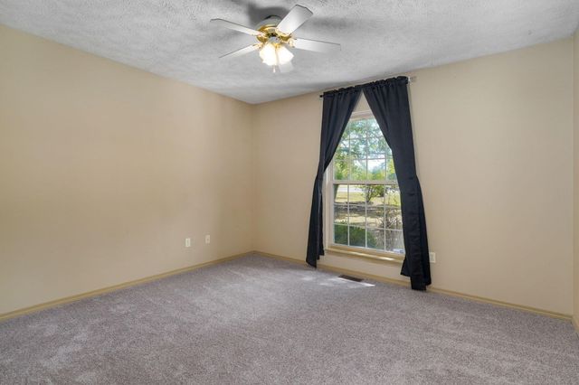 394 Jace Road, Billings, MO 65610