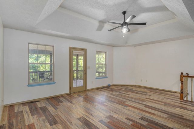 394 Jace Road, Billings, MO 65610