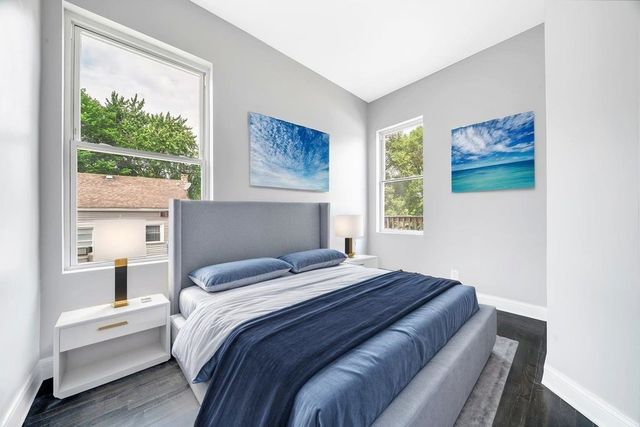 396 E Kensington Avenue, Chicago, IL 60628