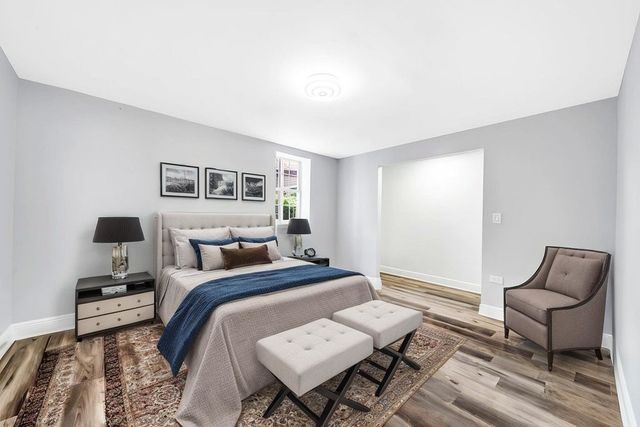 396 E Kensington Avenue, Chicago, IL 60628