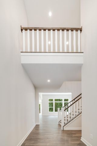 6490 N Shore Cove, Richland, MI 49083